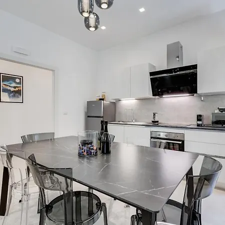 Vatican Modern 3br With Comfort & Space *
