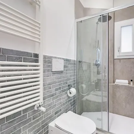 Vatican Modern 3br With Comfort & Space * 로마